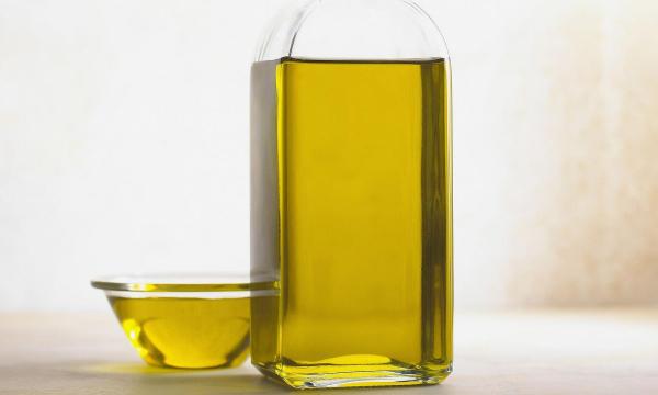 Невролог назвал продукты, способные защитить от болезни Альцгеймера